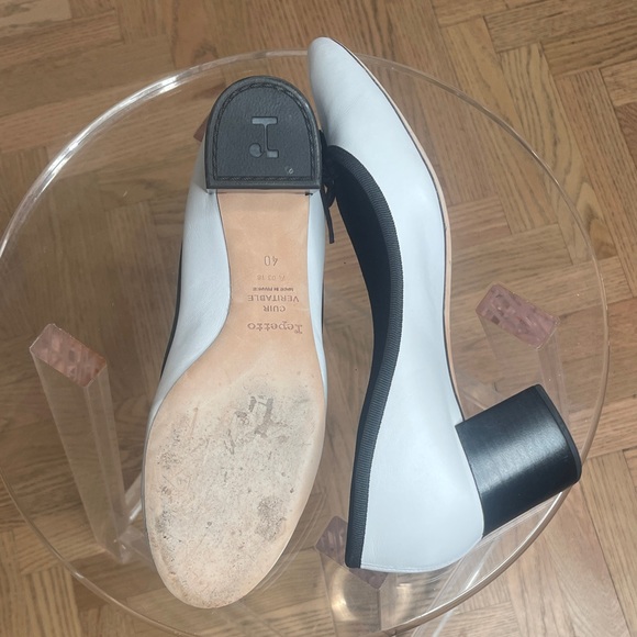 Repetto Women's Monochrome Ballet Flats - Picture 4 of 6